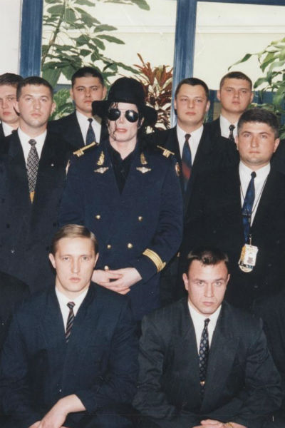 С Майклом Джексоном «Карат-Ц» работал в 1990-х годах