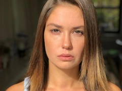 «Боюсь остаться одна»: Агата Муцениеце рассказала, когда будет искать новую любовь
