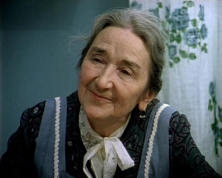 Всесоюзные бабули: 8 самых любимых бабушек советского кино
