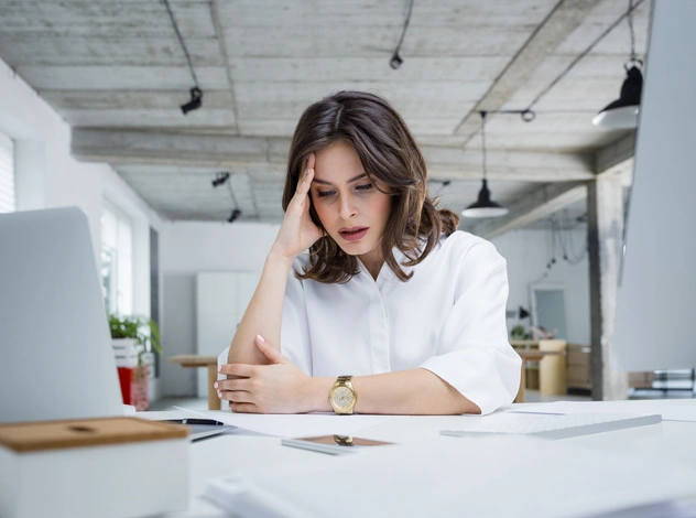 7 поступков, которые разрушат вашу репутацию на работе