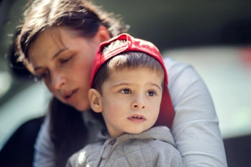 Как тревожные родители могут навредить ребенку