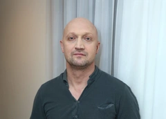 Изменил Порошиной, упустил шанс с Хмельницкой и оттягивал свадьбу с моделью. «Любовь-морковь» Гоши Куценко
