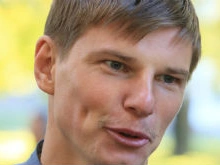 Андрей Аршавин не спешит отдавать Юлии Барановской квартиру