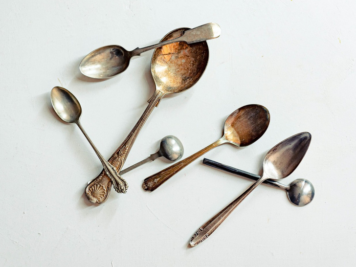 Чем почистить серебряную ложку в домашних условиях, как ухаживать за столовым серебром