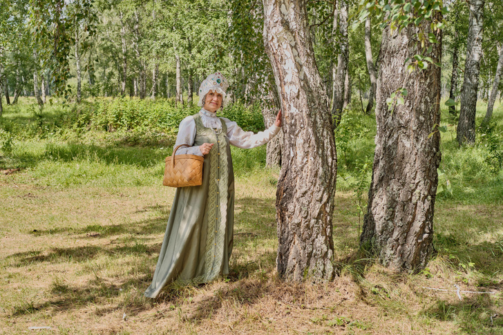 Три жизни сарафана: как «самый русский» предмет одежды уходил в прошлое и возвращался в гардеробы женщин