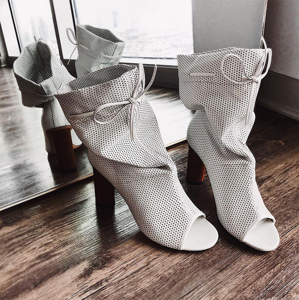 Всегда ли в моде классика фото