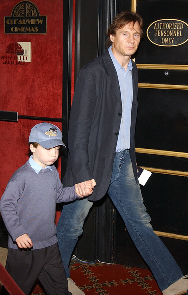 Лиам Нисон с сыном фото