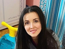 Алеса Качер с сыном попали в больницу на отдыхе