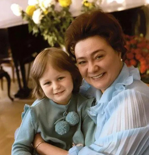 «Кремлевская принцесса» Галина Брежнева спилась и закончила дни в психушке