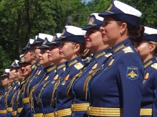 Будут ли призывать женщин на службу?