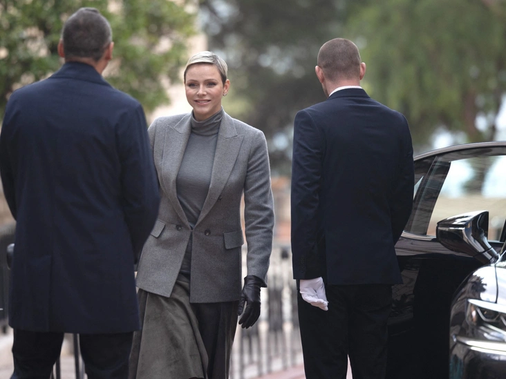 Княгиня Шарлен прибывает на службу в честь Дня святой Девоты, Монако, 27 января 2023