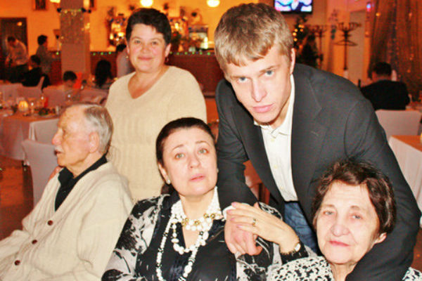 Последнее фото Валентины Толкуновой с мамой Евгенией Николаевной и сыном Николаем.1 января 2010 год.