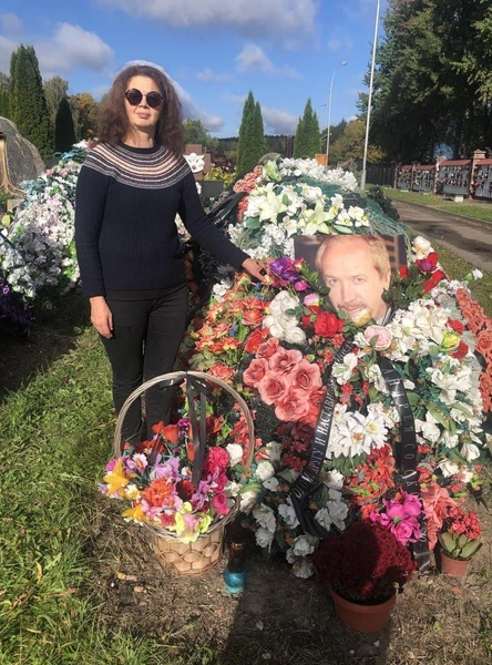 Секс с Пугачевой, измены Корбут, молодые любовницы. Бурная жизнь и могила у помойки «песняра» Леонида Борткевича