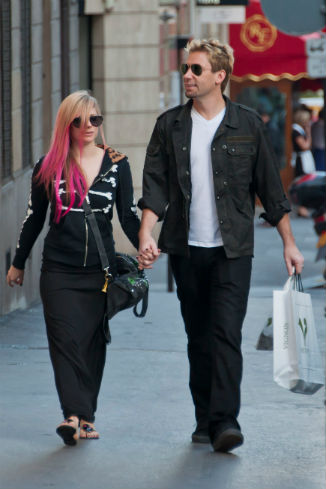 Аврил Лавин и Чад Крюгер | Источник: Alloverpress