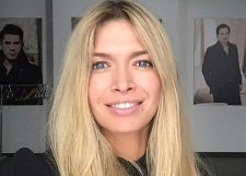 Вера Брежнева показала обручальное кольцо