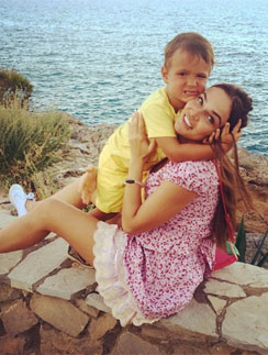 Алена Водонаева уже воспитывает сына Богдана, но не планирует останавливаться на достигнутом