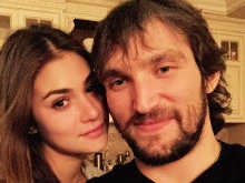 Александр Овечкин поделился интимным снимком с невестой