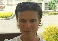 Прохор Шаляпин уехал лечить депрессию на море