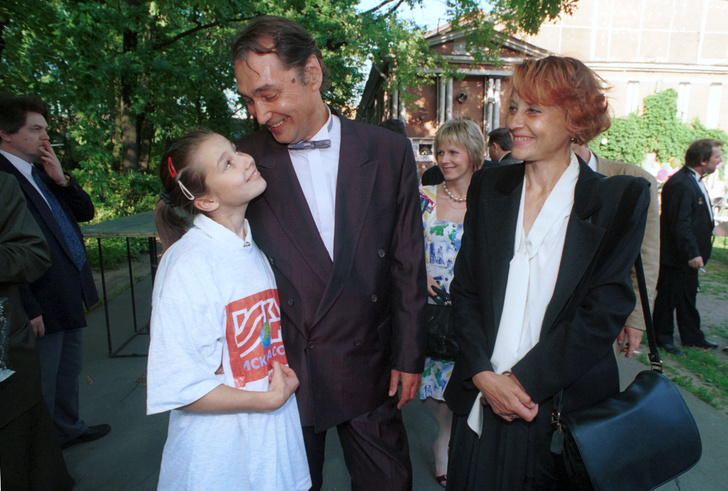 Владимир Коренев с женой и дочкой