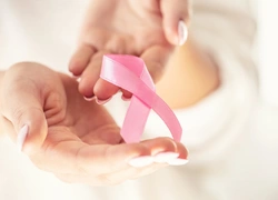 Розовый октябрь: Avon присоединяется к акции против рака груди