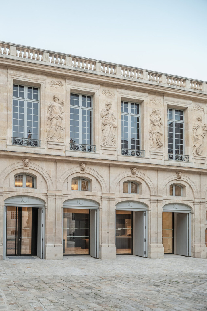 Музей Карнавале в Париже открылся после реконструкции