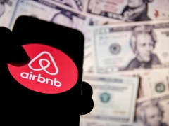 Вы жулики! Обиженные россияне за сутки понизили рейтинг приложения Airbnb