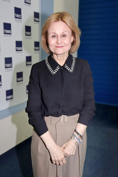 «Интернет три раза меня хоронил»: 68-летняя Дарья Донцова поведала о нелегкой борьбе с коронавирусом