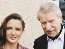 Иван Краско изводит молодую супругу ревностью