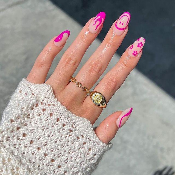 Весенний маникюр 2023: 10 красивых дизайнов ногтей в розовых оттенках 💗