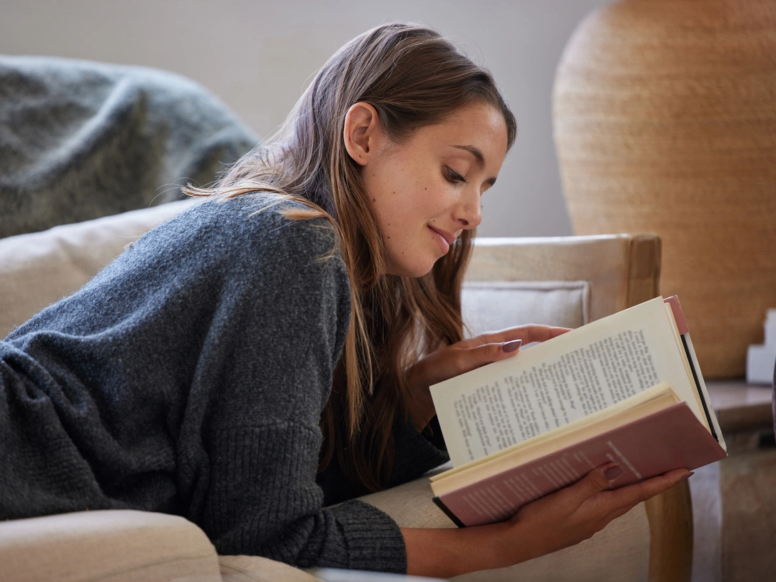 20 книг лауреатов Нобелевской премии, которые должен прочитать каждый | marieclaire.ru