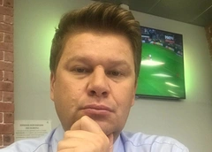 Дмитрий Губерниев пытается объяснить сыну причины развода