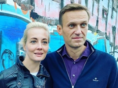 «Привет, кошарик»: какие письма Навальный пишет жене из тюрьмы
