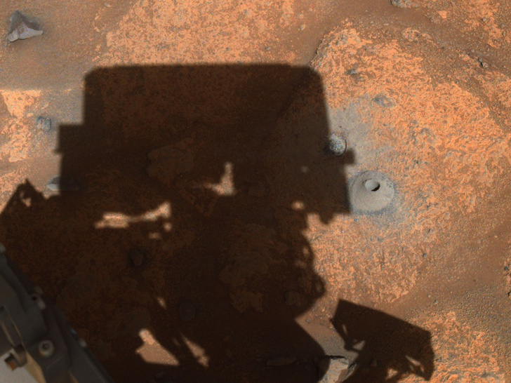 Неудачу ровера Perseverance со взятием первого образца марсианского грунта объяснили особенностями самой породы