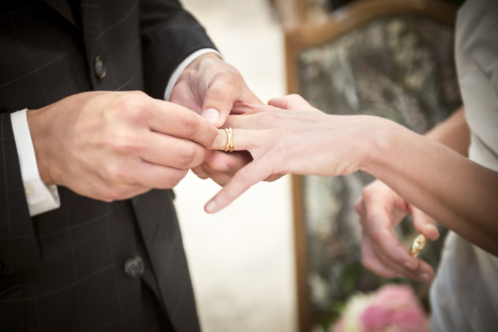 Церемония торжественной регистрации брака в загсе — www.wday.ru
