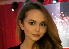 Стефанию Маликову раскритиковали за платье почти в миллион рублей
