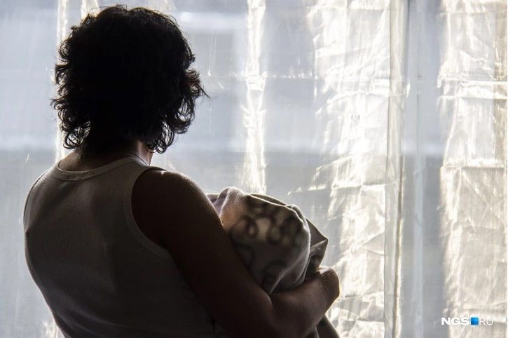«Если бы не ипотека, меня бы уже не было»: как живут одинокие женщины после 45, у которых нет семьи и детей