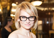 Эвелина Хромченко изменила своему стилю