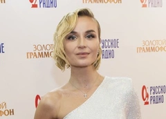 Полина Гагарина заболела во время отдыха за границей