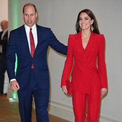 И снова в красном: новый эффектный выход Кейт Миддлтон с принцем Уильямом