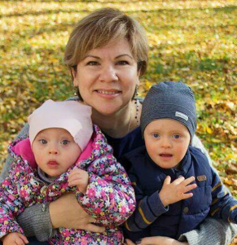 Каково быть мамой 10 детей, трое из которых с синдромом Дауна? Удивительная история московской семьи