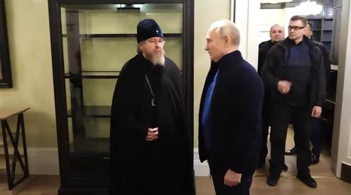 Духовник Тихон Шевкунов открыл секрет, с кем Владимир Путин говорит о важном