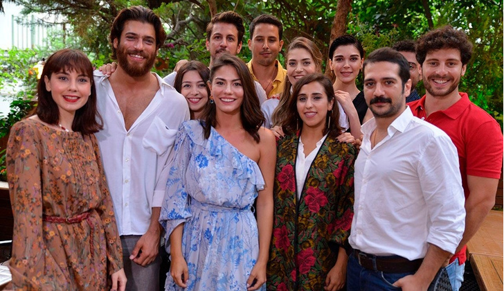Топ-6 фан-баз известных турецких актеров и актрис от самых милых к самым скандальным