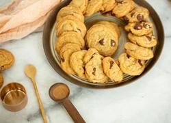 Печенье с шоколадной крошкой, которое получится у всех: 3 простых и вкусных рецепта для новичков