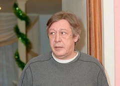 Семья погибшего в ДТП потребовала у Михаила Ефремова 40 миллионов