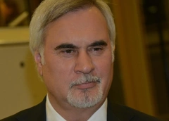 Валерий Меладзе и Альбина Джанабаева отказались от услуг няни