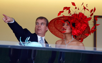 Фото №6 - Как зять бывшего казахского президента сделал свою любовницу другом королевской семьи