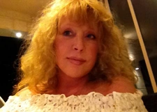 Близкая подруга Пугачевой показала ее расслабленный лук