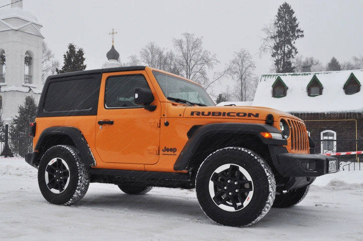 Почему Jeep Wrangler Rubicon — идеальная машина для зимней городской езды