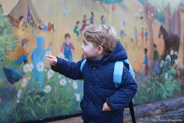Фото дня: принц Георг первый раз пошел в детский сад