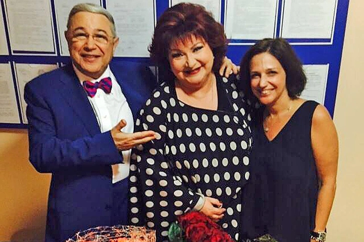 Как выглядит старшая дочь Евгения Петросяна, которая избегает публичности и не общается с отцом | Источник: кадр из передачи на канале «ТВ центр»